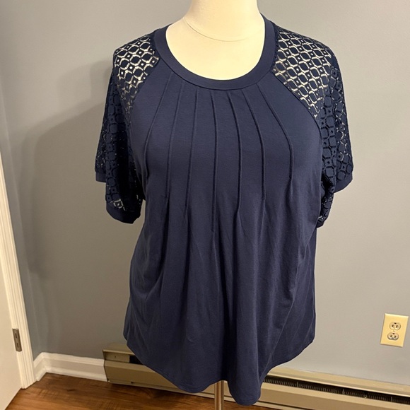 Amazon Tops - Amazon size 4X Navy Short-Sleeve Top with Lace Shoulder Detail
